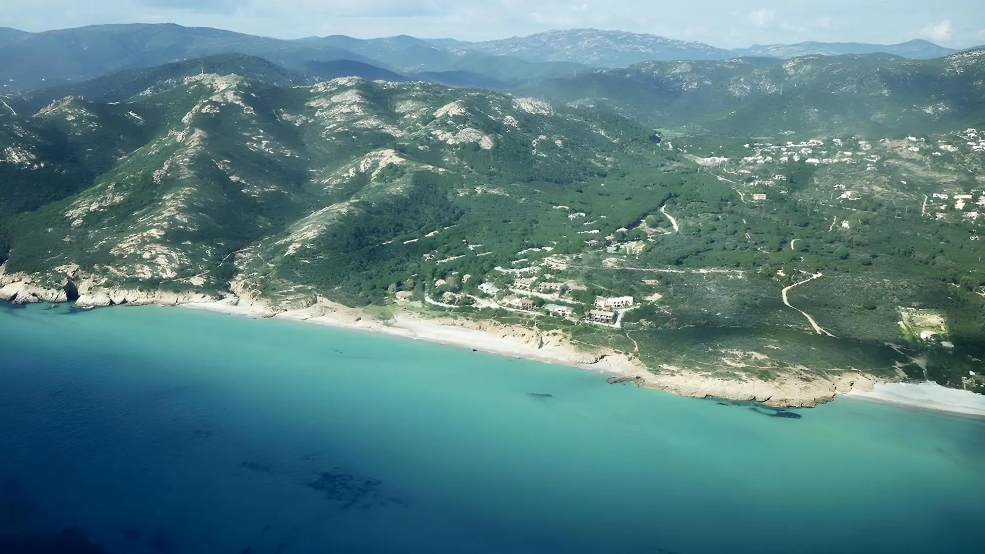 Purple House, 30M To Beach Pula