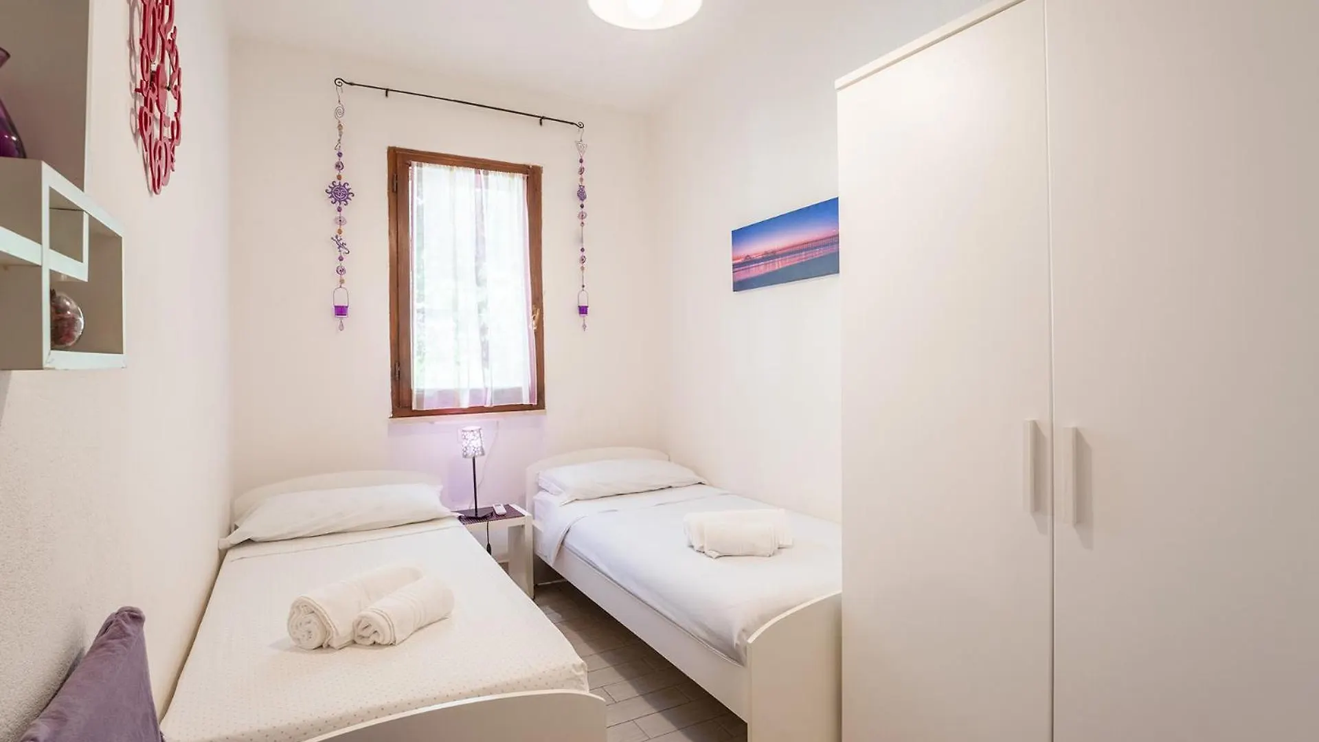 Purple House, 30M To Beach Pula 0*,  Italia