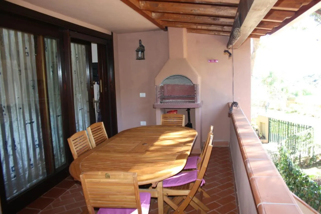 Purple House, 30M To Beach Pula 0*,  Italia
